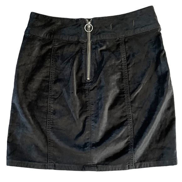 Free People Retro Mini Black Velvet Mini Skirt, Size 26 - Picture 7 of 9